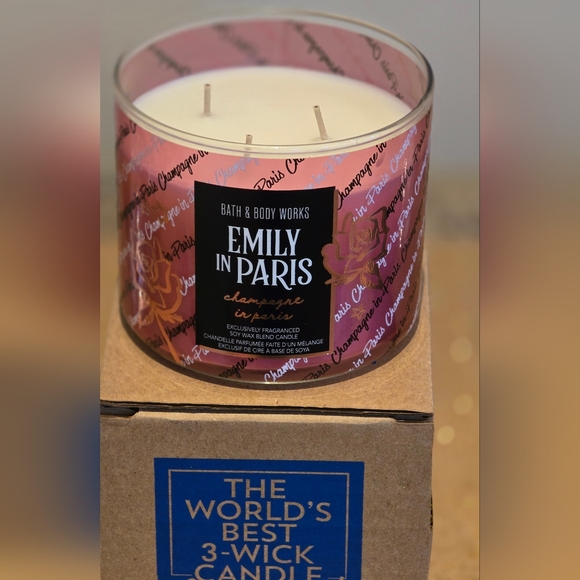 🕯️BATH & BODY WORKS 🕯️ lIMITED EDITION 🕯️Champagne In Paris 3-Wick Candle - Picture 4 of 4